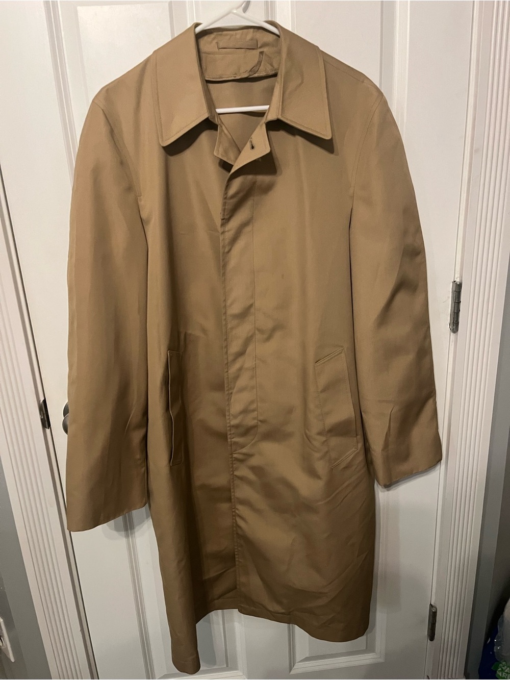 Classic Men's Tan Overcoat size 38